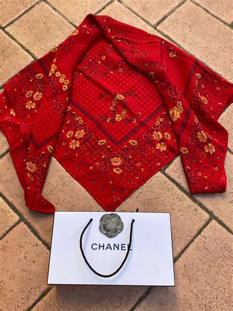 foulard chanel vintage flower|Altro.